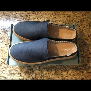Toms, Women’s Size 8.5, Brand New in Box